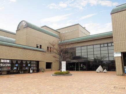 広島市立佐伯区図書館：1866m