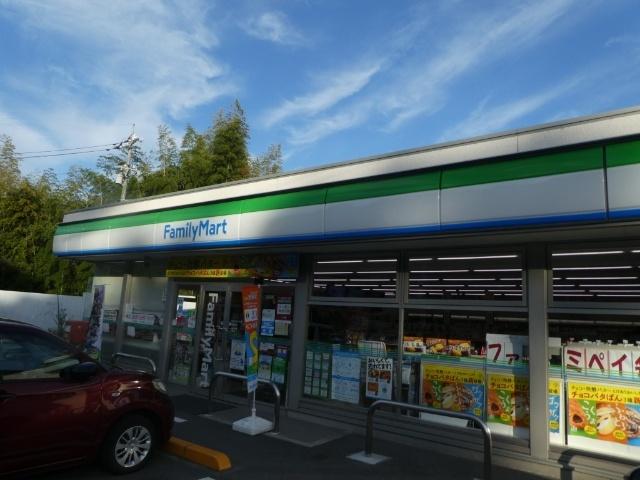 ファミリーマート地御前店：800m