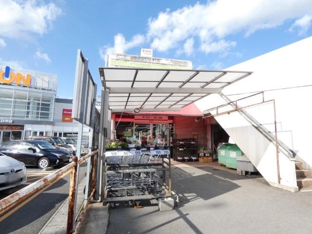 マルシェー五日市中央店：693m