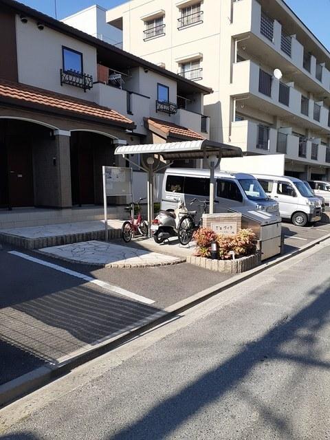 Ｔ’ｓ　ヴィラ（201） 駐車場
