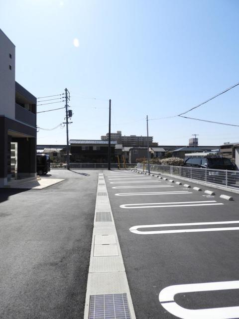 シャルム肥後Ⅱ（302） 駐車場