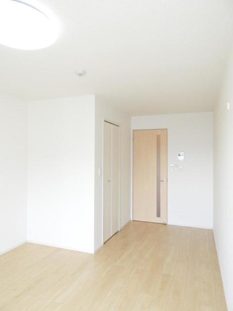 シャルム肥後Ⅱ（302） 室内