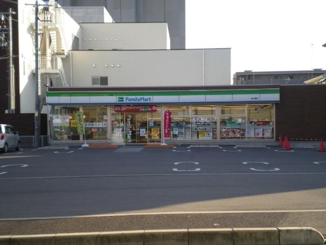 ファミリーマート楽々園店：602m