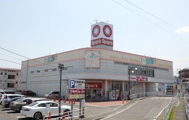 スパーク佐方店：800m