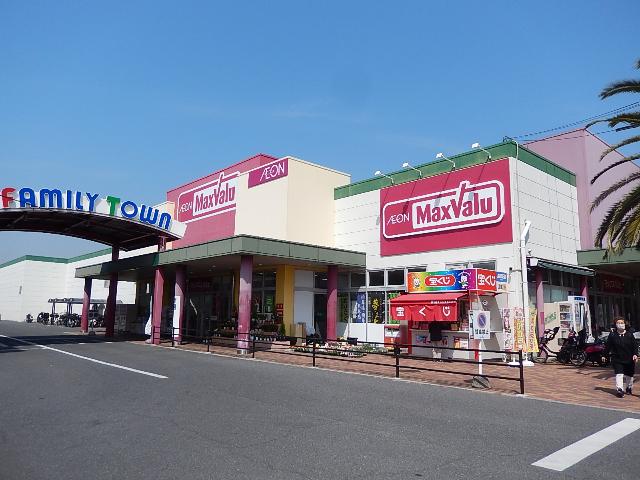 ファミリータウン広電楽々園：554m
