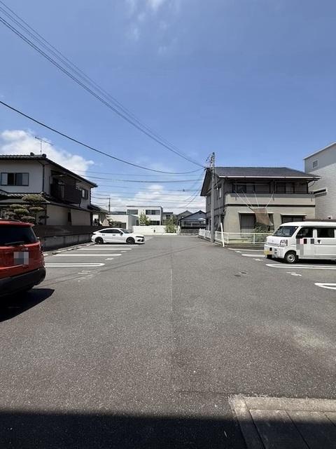 オレンジコート（302） 駐車場