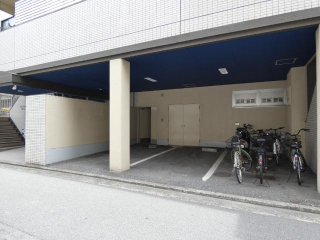スターライトハイム（1F-A） 駐車場