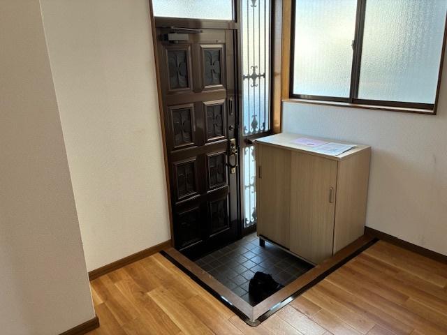 藤の木3丁目中古戸建 玄関