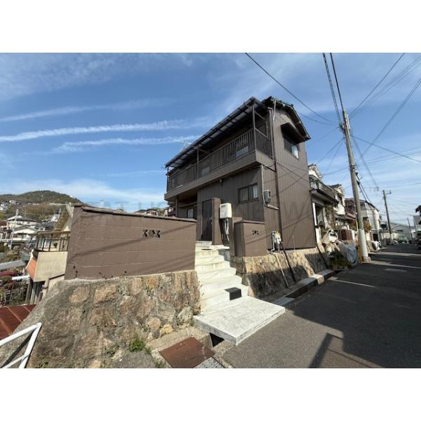 兵庫県川西市霞ケ丘２丁目