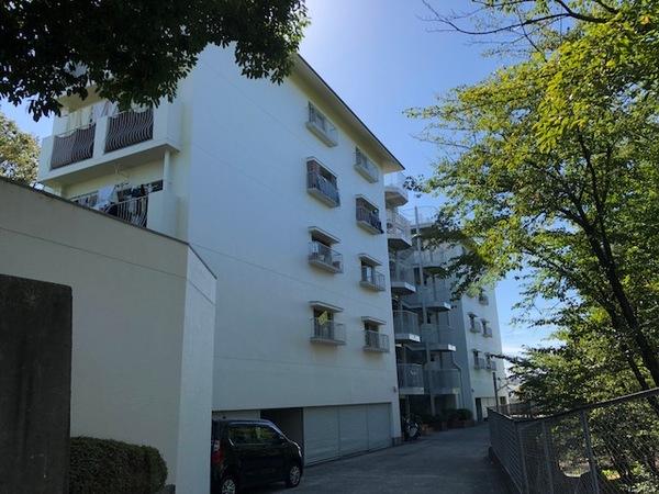 ライオンズマンション南千里 外観