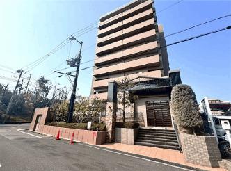 クレアヒルズ千里津雲台 外観