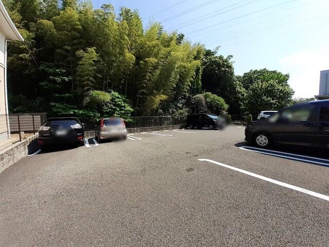 サンリット王禅（301） 駐車場