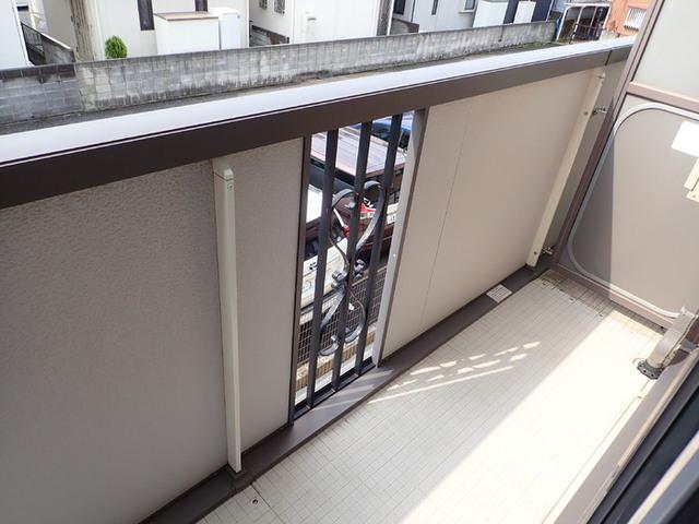 ソレイユ新吉田東（201） バルコニー