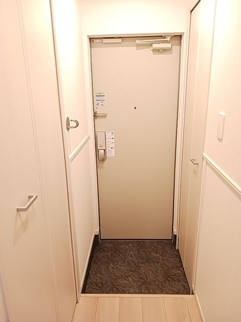 ベルヒルズノース（102） 玄関