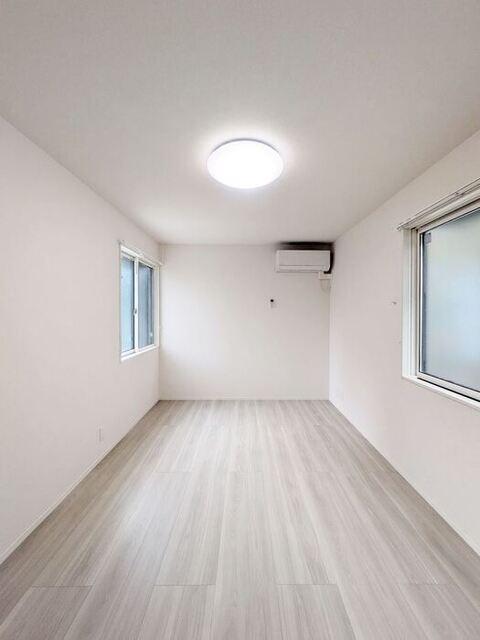 ドムスクレスト森野（102） 室内