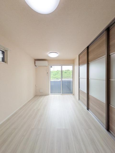 Craspedia（102） 部屋画像