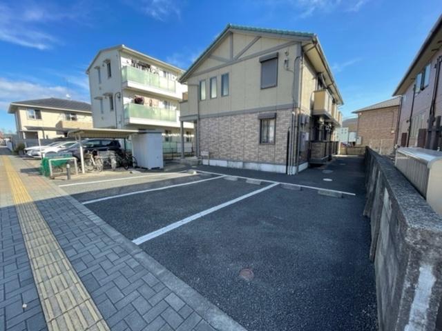 プレイス・パル（203） 駐車場