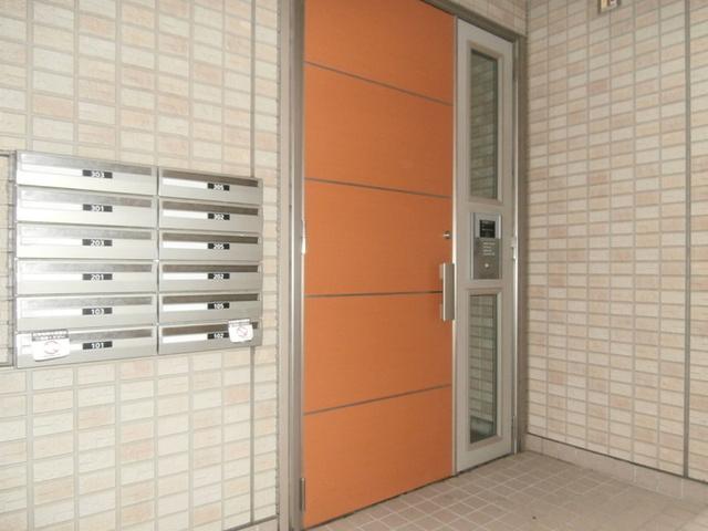 KOMUKAI　Residence（303） エントランス
