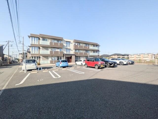 コンフォート プラス・Ｔ（106） 駐車場