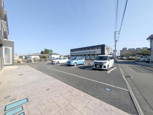 コンフォート プラス・Ｔ（106） 駐車場
