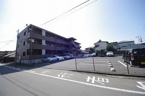 エフ プラッツ（206） 駐車場