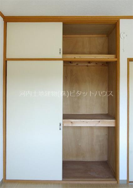 コーポ近江 B（202） 収納