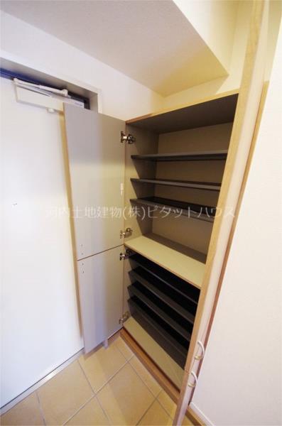 ソレイユ御蔵町（402） 玄関