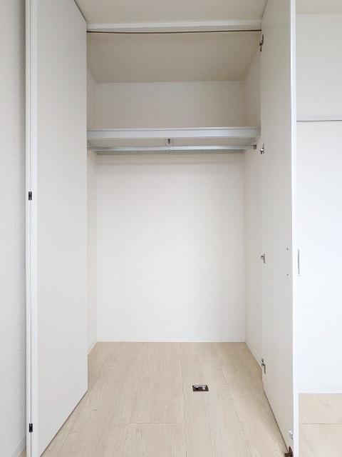 ティプラザ駒生町A（101） 収納
