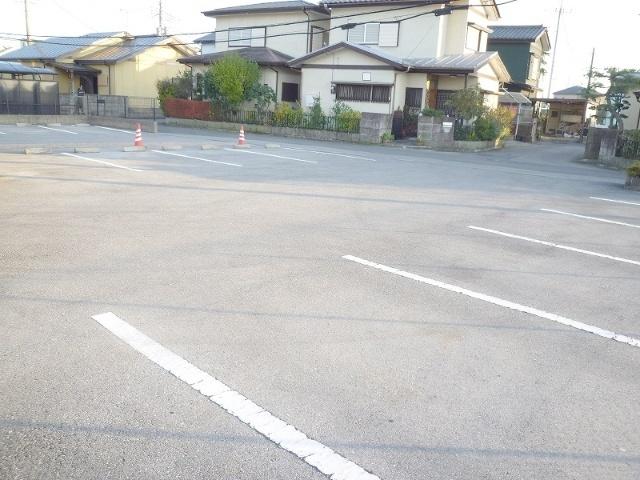 パレット B（102） 駐車場