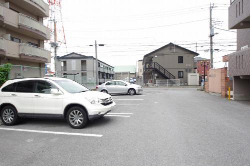 Y＆Ｍ TAKAHASHI 1（305） 駐車場