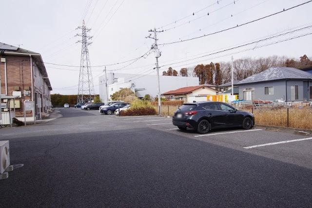メゾン・ド・フローレンスＡ（101） 駐車場