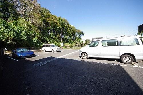 アーバンスペースＧ（105） 駐車場
