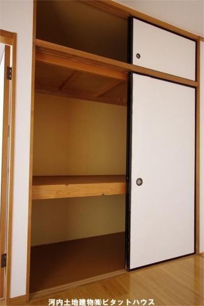 エリール岡本　6号（102） 収納