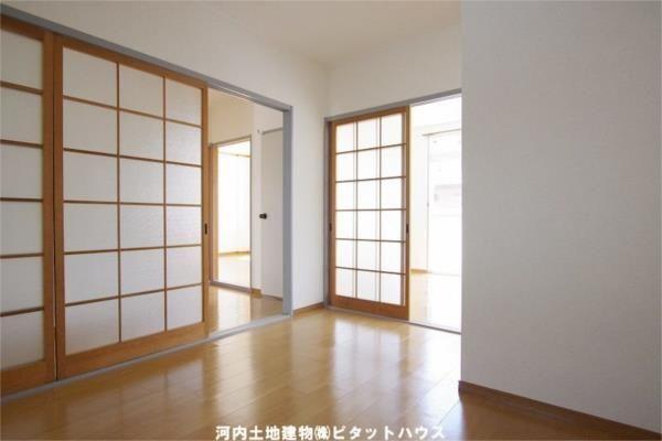 エリール岡本　6号（102） リビング