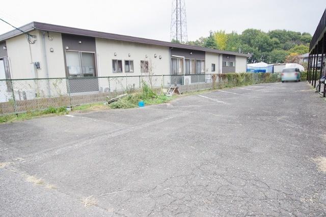 ヴェシンダード大野（203） 駐車場