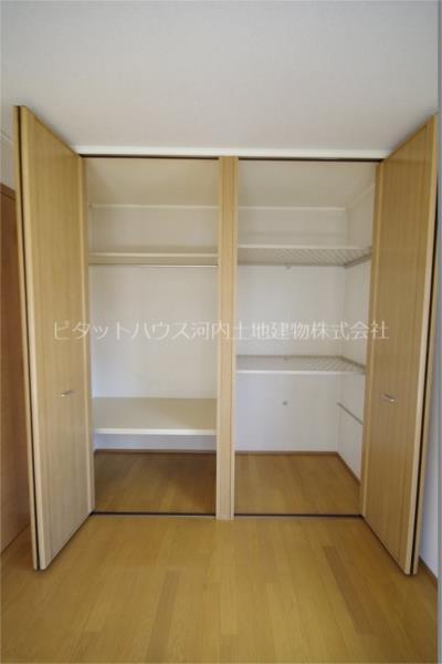 サバービア高根沢 7号棟（1） 収納