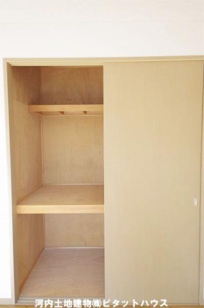 コーポ川西（102） 収納