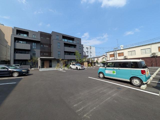 グランシェイド二番町（101） 駐車場