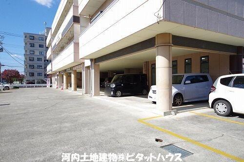 CASA NAKAHARA（301） 駐車場