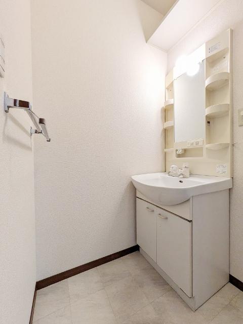 トリニティ A（102） 部屋画像