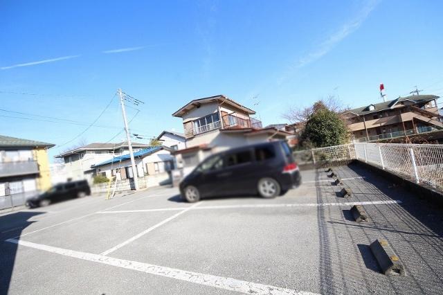 コーポ・ワセイ B（102） 駐車場
