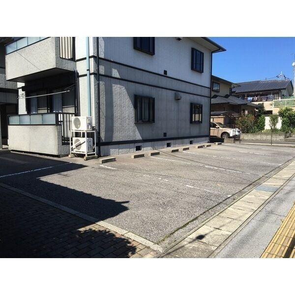 サンガーデンイママン　F（202） 駐車場