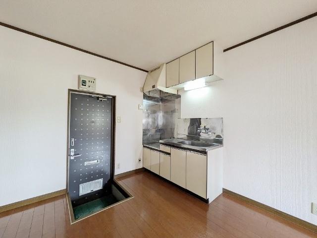 キャッスル・テラF（102） 部屋画像