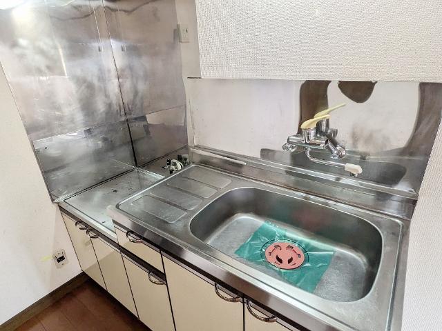 キャッスル・テラF（102） 部屋画像
