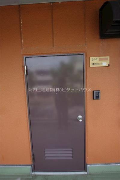 泉が丘地神コーポ（202） 玄関