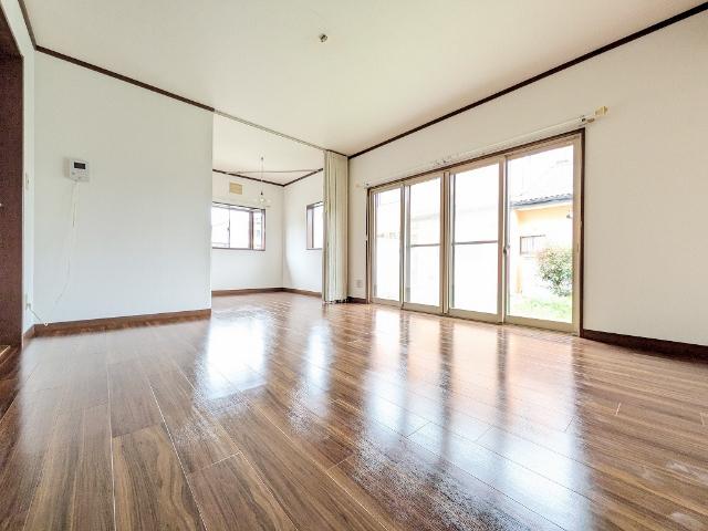 中岡本町戸建貸家（1） リビング