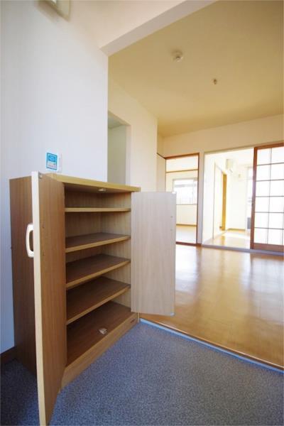 エルディム秀宝（101） 玄関
