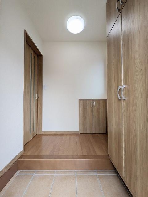CASA BELLA BLANCA（1） 玄関
