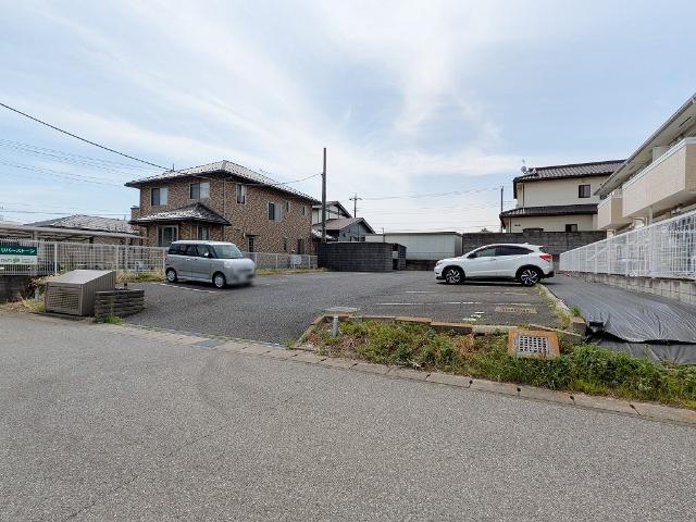 リバーストーン（102） 駐車場