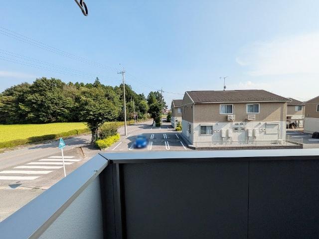 エミネンスS A（203） 駐車場
